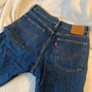 Levi’s wedgie straight 27 cropped dark wash button fly jeans